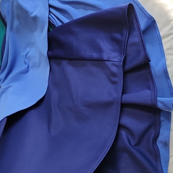 Laundry by Shelli Segal - Picture 11 of 12